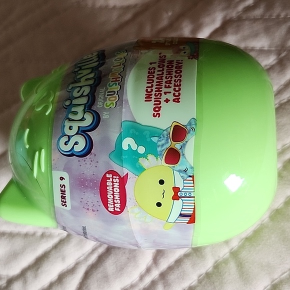 New Squishmallows Squishville GREEN MYSTERY EGG 2" Plus & Fashion Accessory - Picture 2 of 4